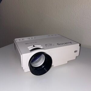 AUKING Projector
